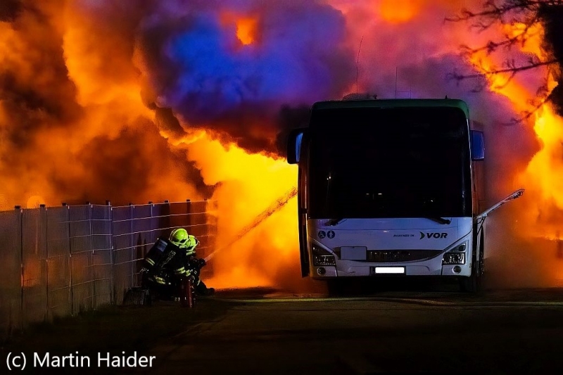20230307 Brand eines Linien Busses c Martin Haider Start