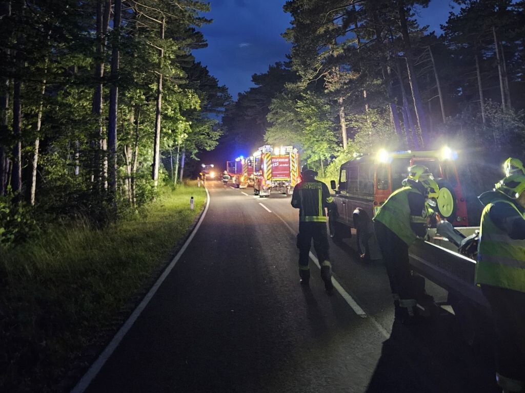Bergung zweier Motorräder auf der Hernsteiner Straße